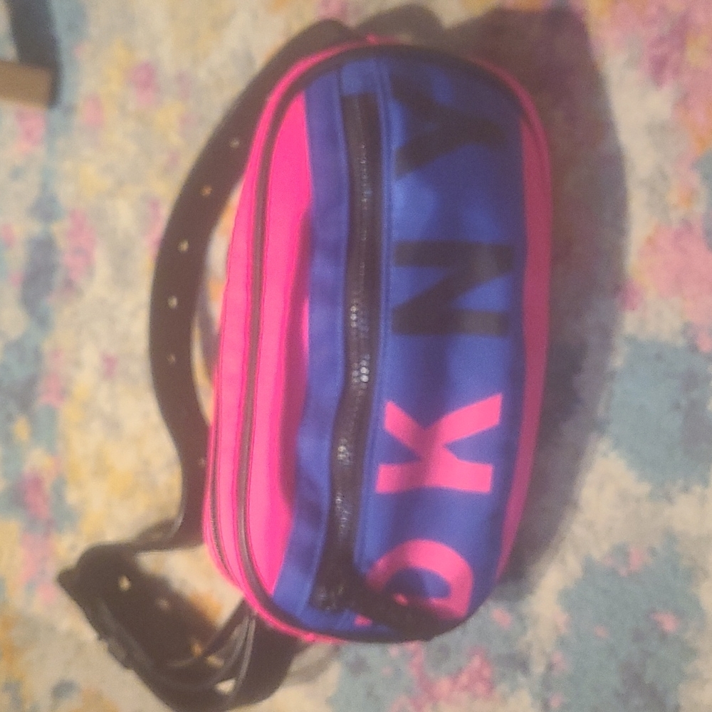SALE DKNY fanny pack SALE - Picture 4 of 5